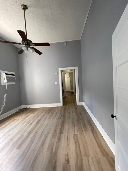 Building Photo - 2439 Second St