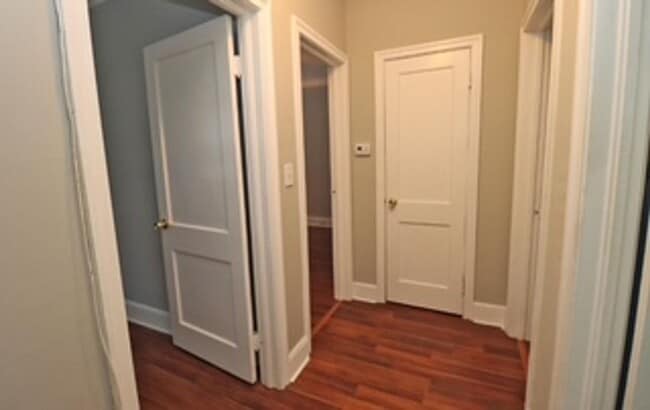 Building Photo - Cozy 2-Bedroom Duplex in Southeast Columbia – Brandon Acres!