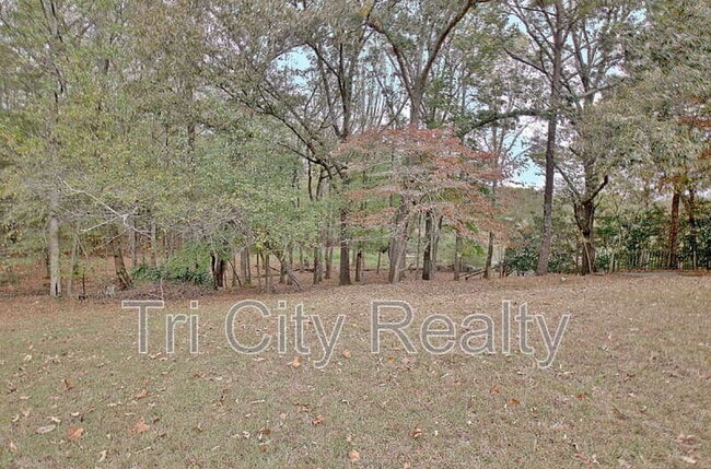 Building Photo - 150 Drennan Dr