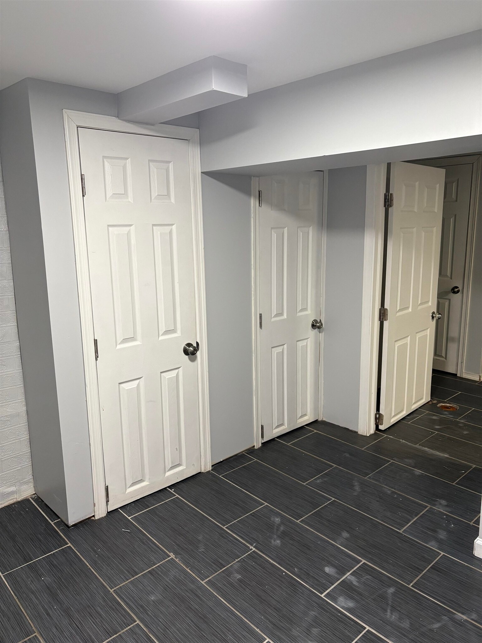 Building Photo - 579 Liberty Ave