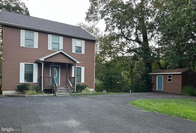 Building Photo - 4922 Lerch Dr