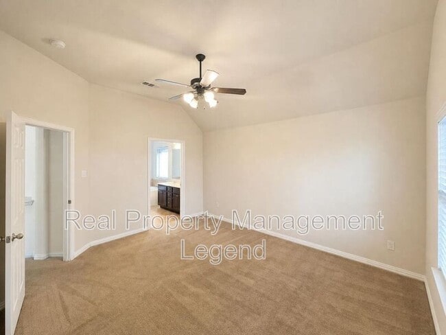 Building Photo - 304 Blythe Bridge Dr