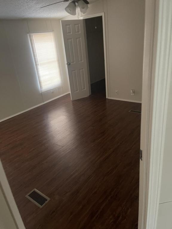 Building Photo - 135 Emily St