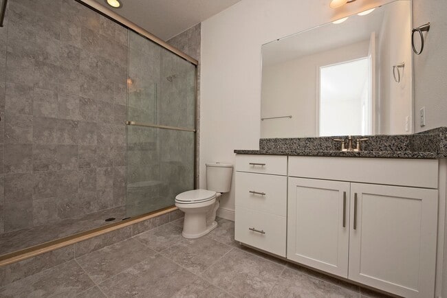 Building Photo - Two story Townhouse 2-bedroom, 2.5 bath in Eagle Creek of Lake Nona