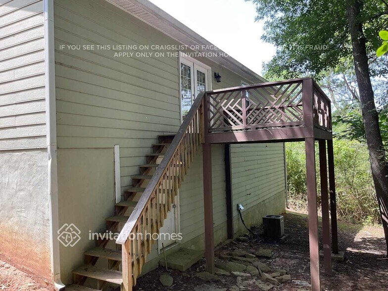 Building Photo - 4032 Cindy Dr