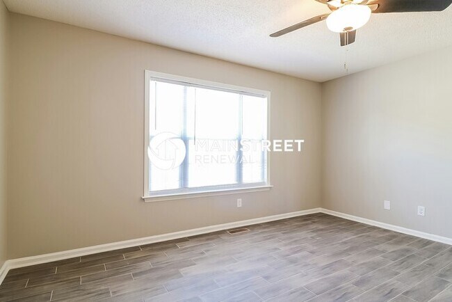 Building Photo - 3 Bedroom Pet-Friendly Home in FOUR OAKS, NC with Main Street Renewal