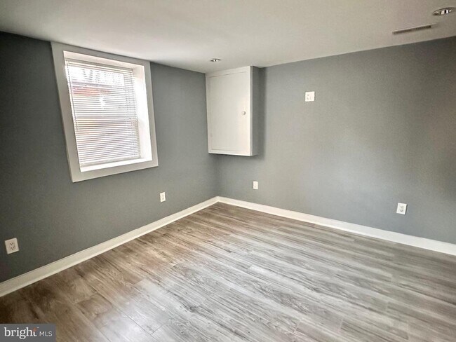 Building Photo - 6406 Wilcox Ct