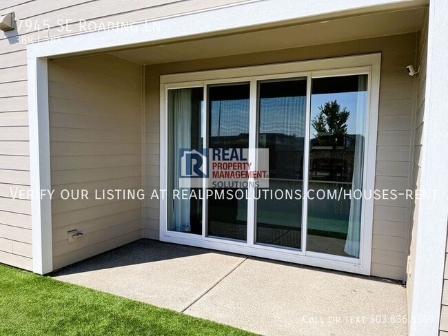 Building Photo - 7945 SE Roaring Ln