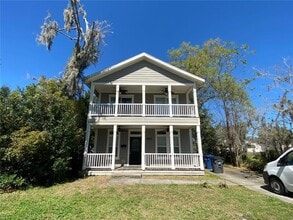 Building Photo - 653 Symonds Ave