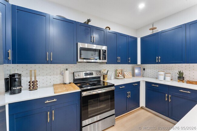 Building Photo - 3253 W 106th Terrace