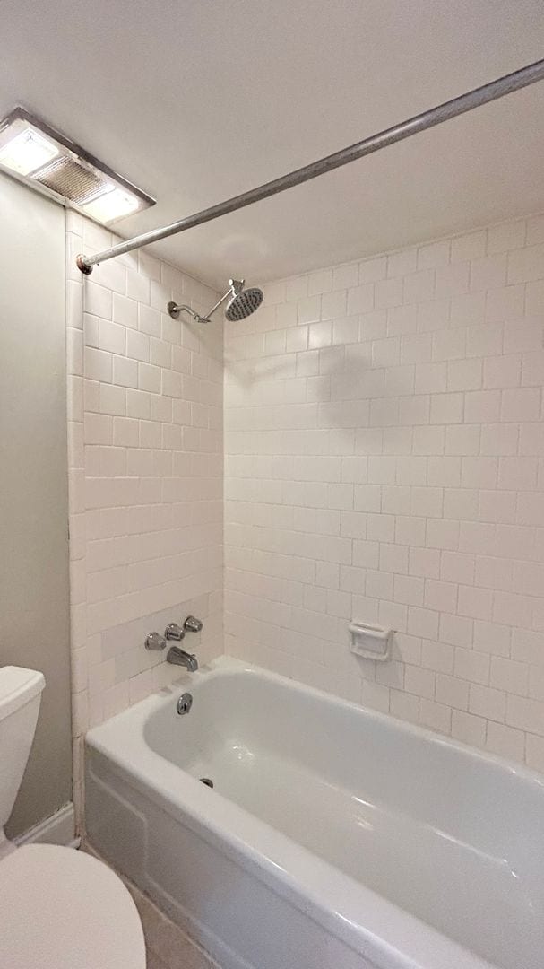 Building Photo - Rare Cross Creek 2 Bedroom-2.5 Bathroom Townhouse, Available NOW!