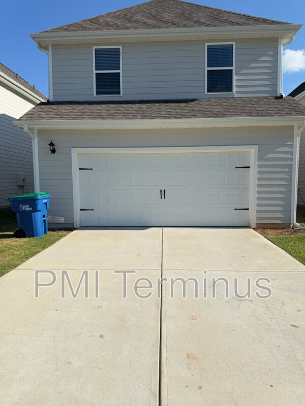 Building Photo - 4637 Blake Lp