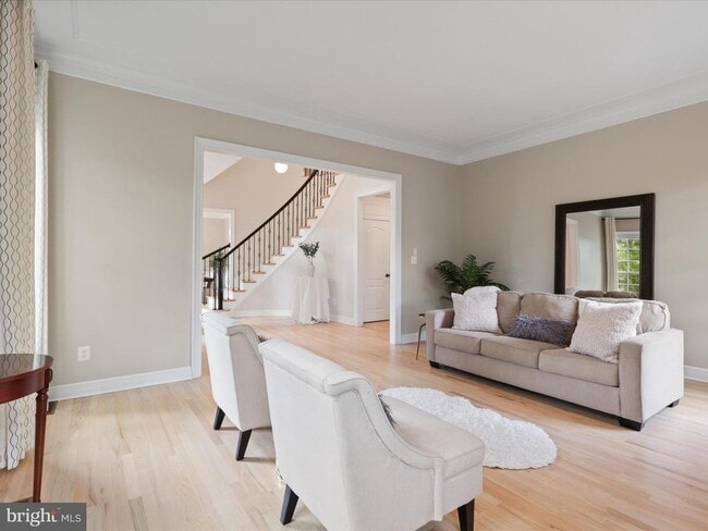 Building Photo - 904 Locust St