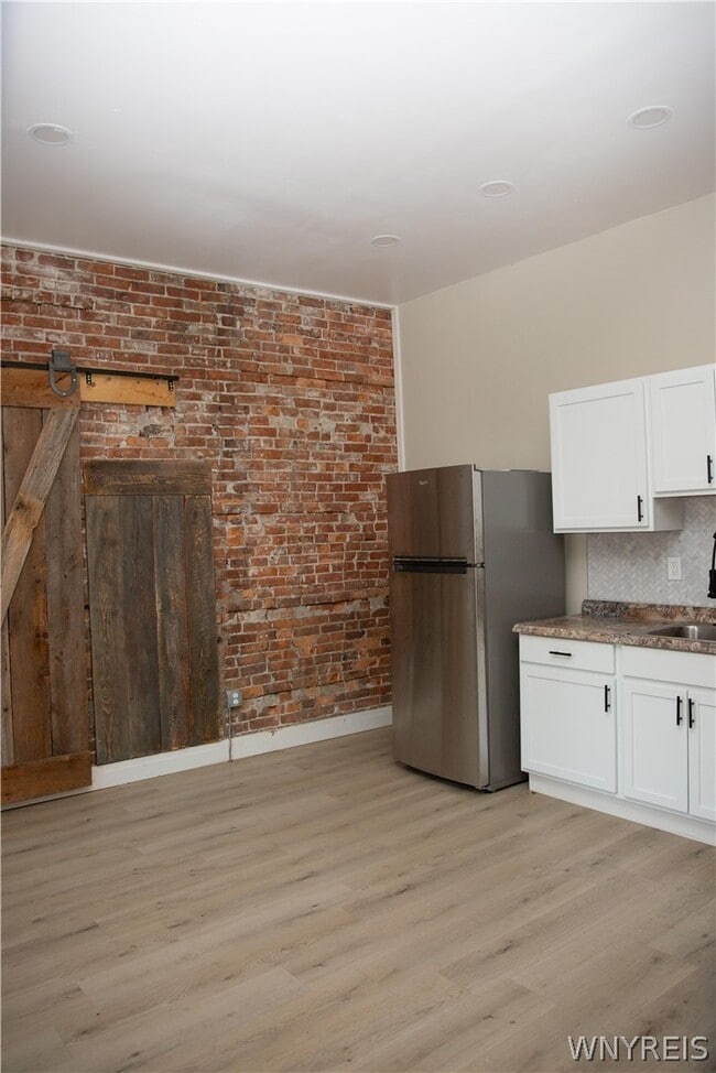 Building Photo - 486 Franklin St