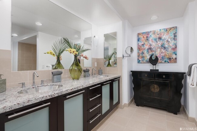 Building Photo - 200 Brannan St