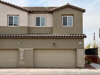 Building Photo - BRAND NEW 3 BED 2.5 BATH 2 CAR GARAGE TOWN...