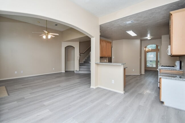 Building Photo - 15114 Snow Hill Ct