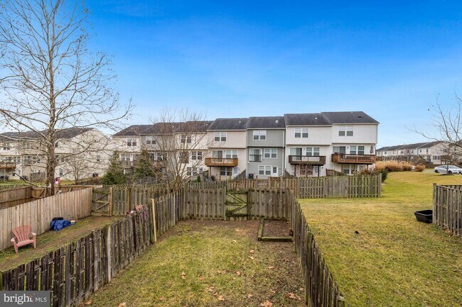 Building Photo - 321 Copperfield Ln