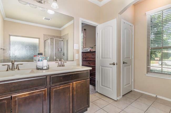 Building Photo - 613 Wounded Knee Dr