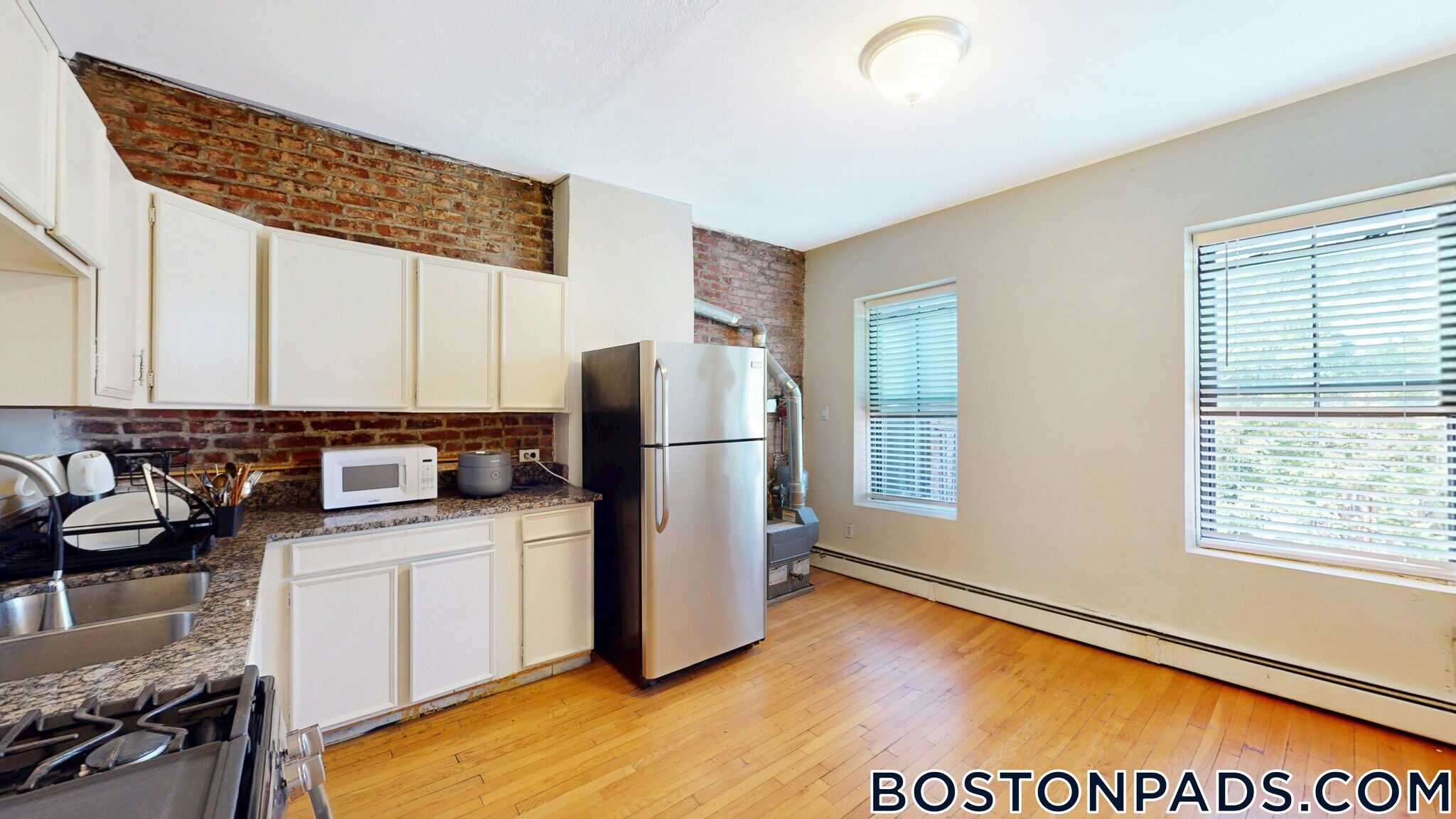 Building Photo - 88 Hammond St