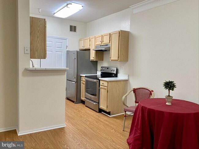 Building Photo - 1580 Spring Gate Dr.