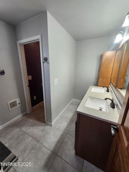 Building Photo - 880 Truckee Ln