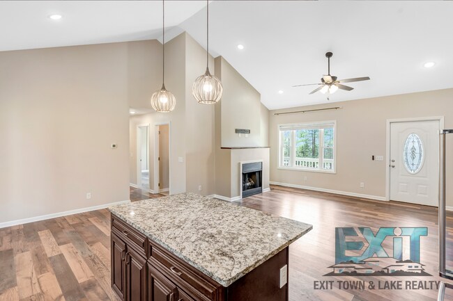 Building Photo - 3BR Home in Colleen’s Cove with Boat Slip