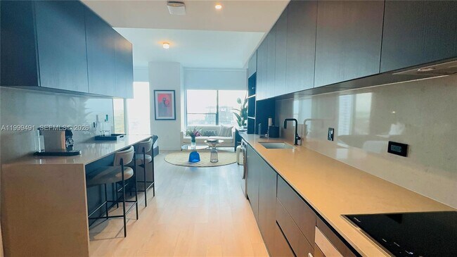 Building Photo - 20 NE 11th St