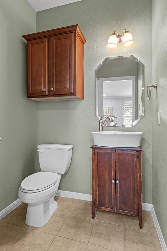 Building Photo - Lovely 2 Bedroom, 2.5 Bath Townhome w/ 2-Car Garage in Cedar Park!