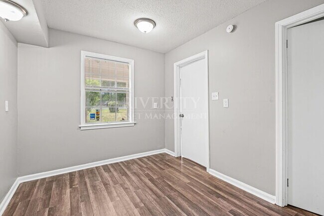 Building Photo - 4051 Auburn Rd