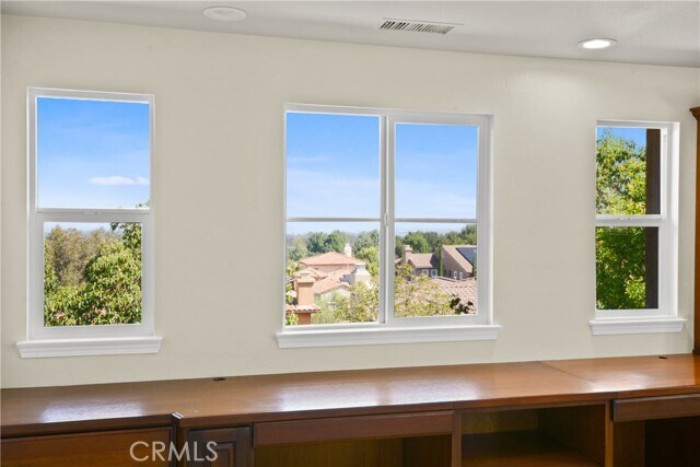 Building Photo - 115 CAPEBERRY