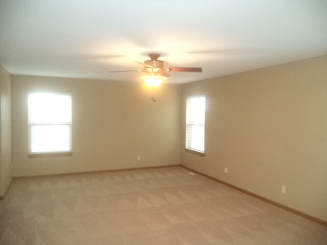 Building Photo - 561 Yosemite Ave