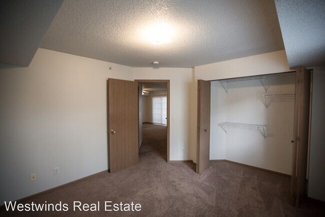 Building Photo - 2 br, 1 bath House - 2536 Rushmore Drive