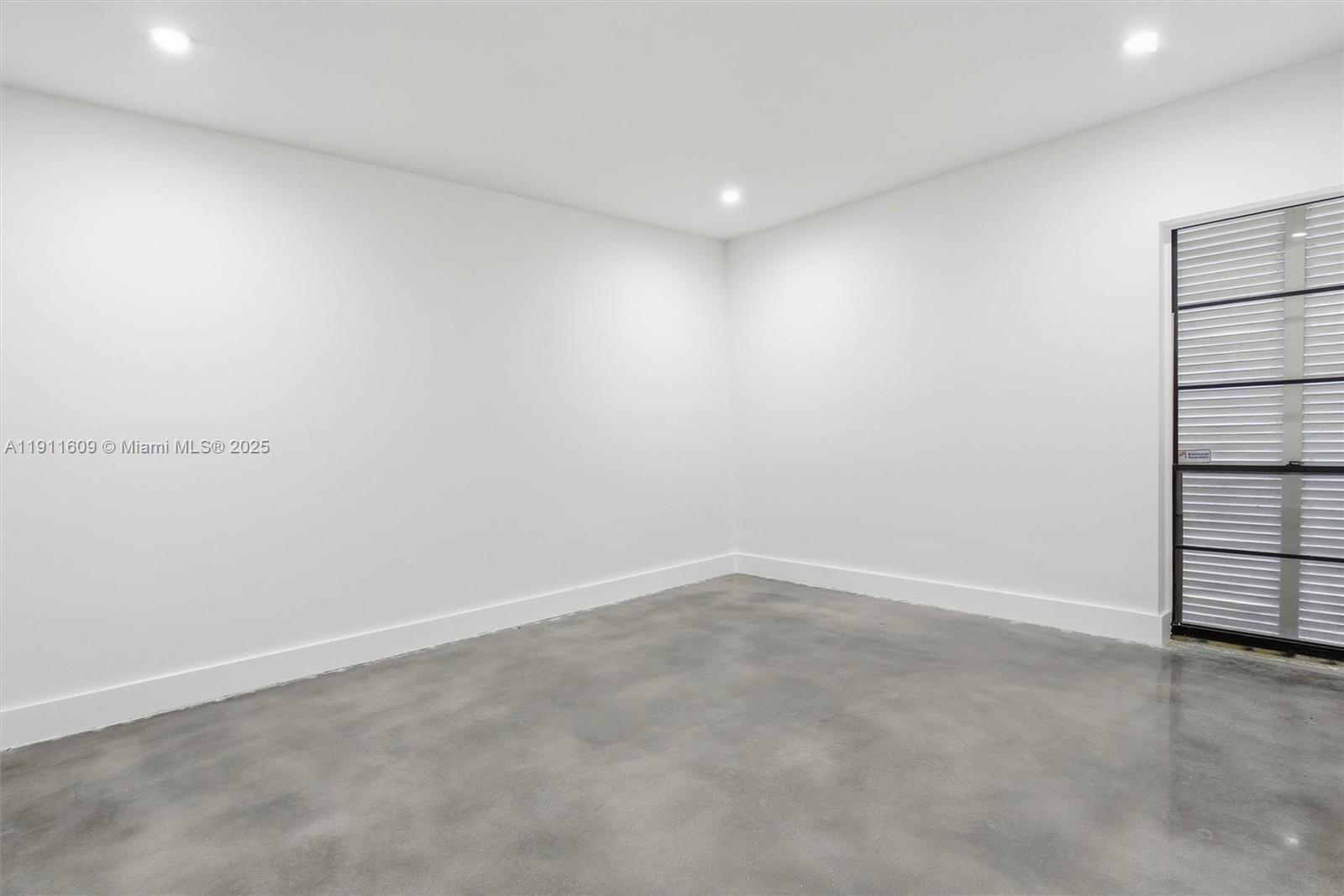 Building Photo - 16380 Briar Patch Pl