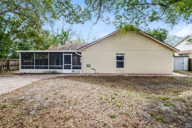 Building Photo - 8184 Cloverglen Cir