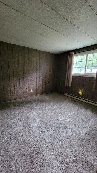 Building Photo - 460 Lee Ave