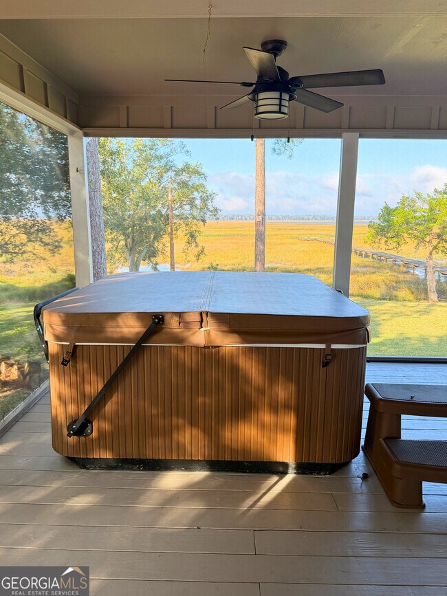 Building Photo - 292 Alexanders Ct