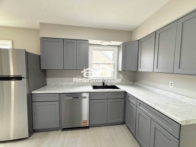 Building Photo - Beautiful 4 Bedroom House for Rent