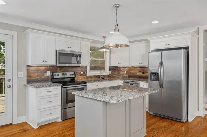 Building Photo - 414 Figuers Dr