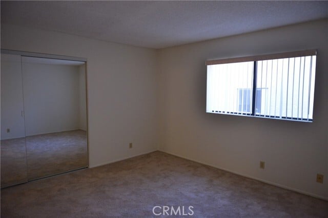 Building Photo - 410 W Milford St