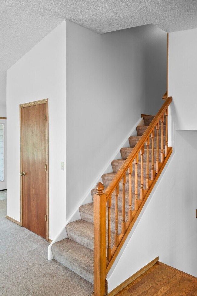 Building Photo - Spacious 4 Bedroom Home in Longmont