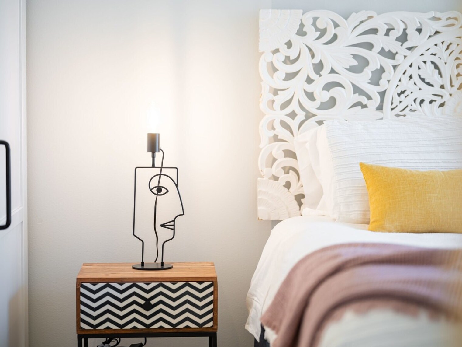 Building Photo - 707 SE A St