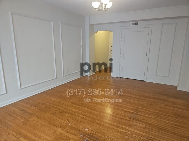 Building Photo - 1 W 28th St