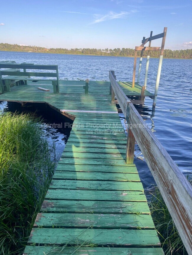 Building Photo - 1009 Lake Davenport Blvd