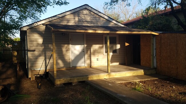 Building Photo - 4143 Odessa St