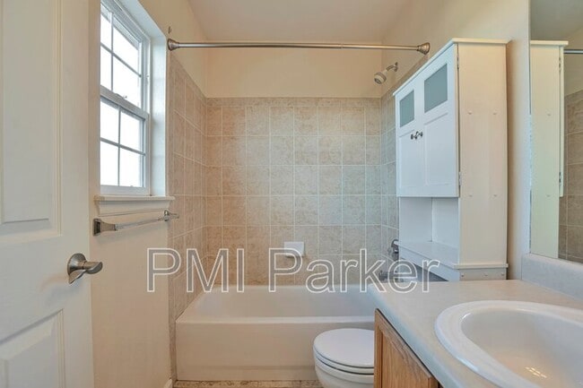 Building Photo - 1508 Royal Troon Dr