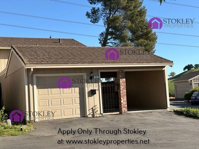 Building Photo - 323 Thistle Cir