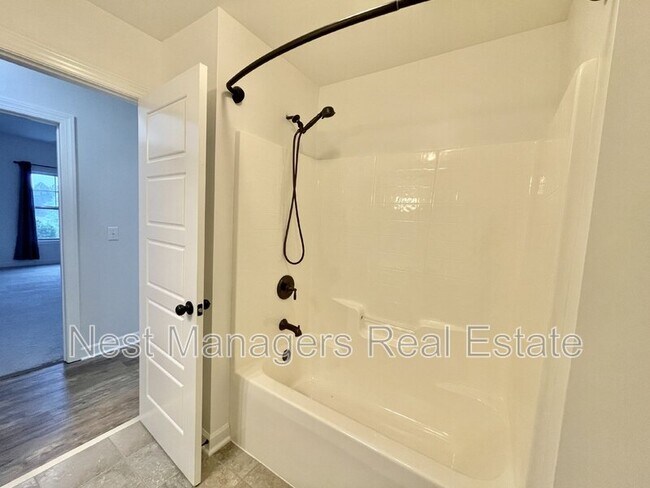 Building Photo - 3037 Eaglecrest Ln