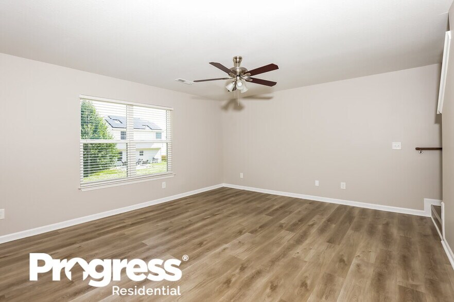 Building Photo - 2728 Maybrook Crossing Dr