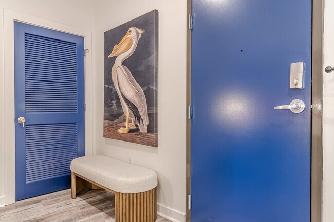 Building Photo - 525 Parkway Dr NE